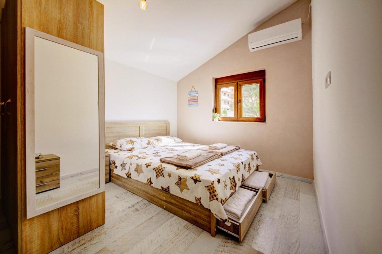 Rhizon Apartamento Risan Exterior foto